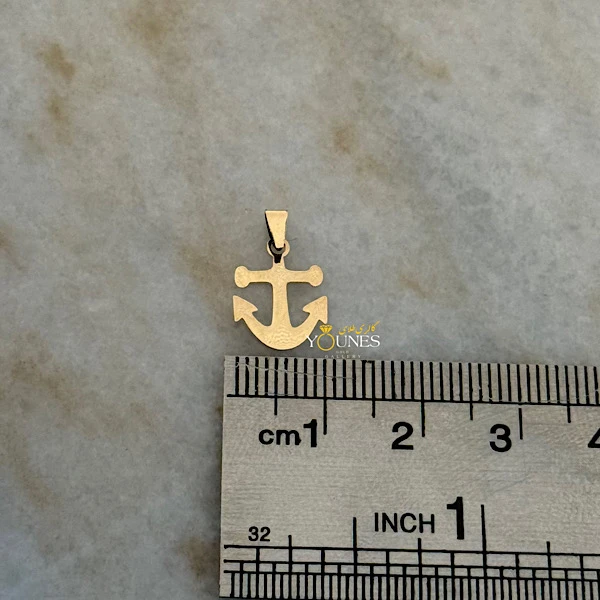 تصویر دوم آویز لنگر طلا لیزری